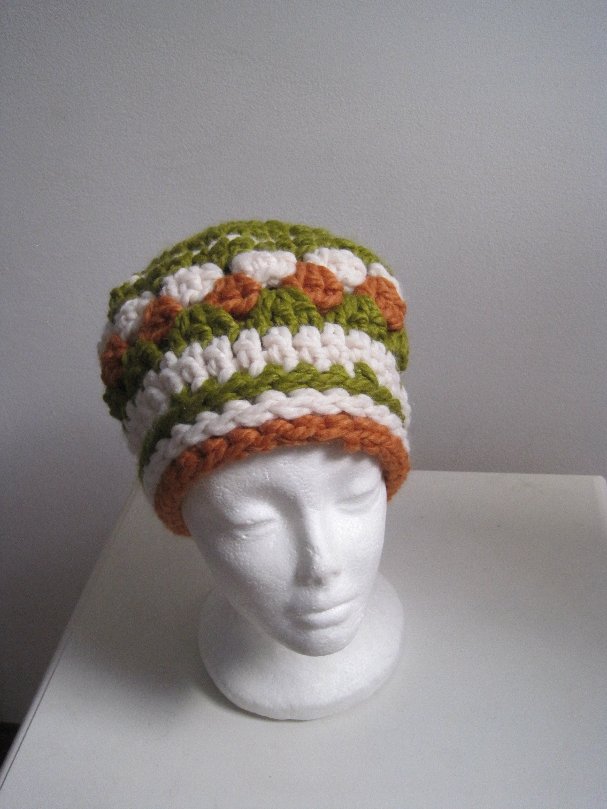 Crocheted chunky cap: green, cream and orange "Andy"